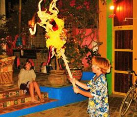 Xmas Dinner and Pinata Breaking