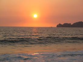 Another spectacular Mexico Vacations sunset on the beach in front of your Mexican Resort